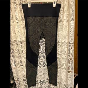 Joylab snake leggings